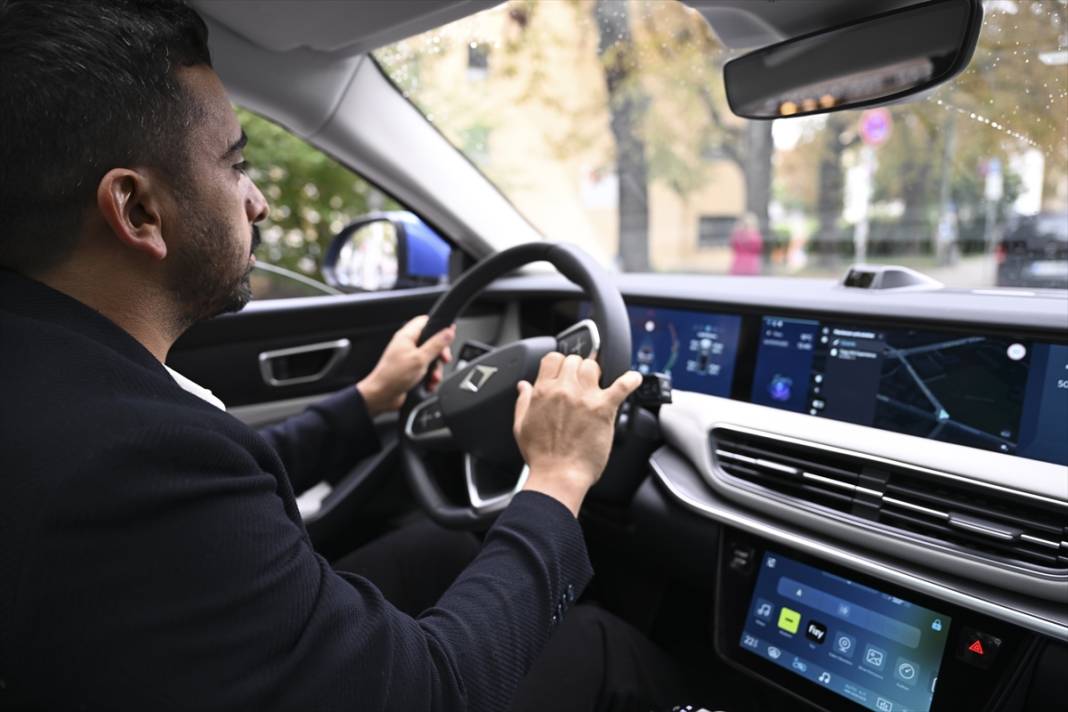 Türkiye’nin otomobili Togg’un yeni modeli Münih sokaklarında 4